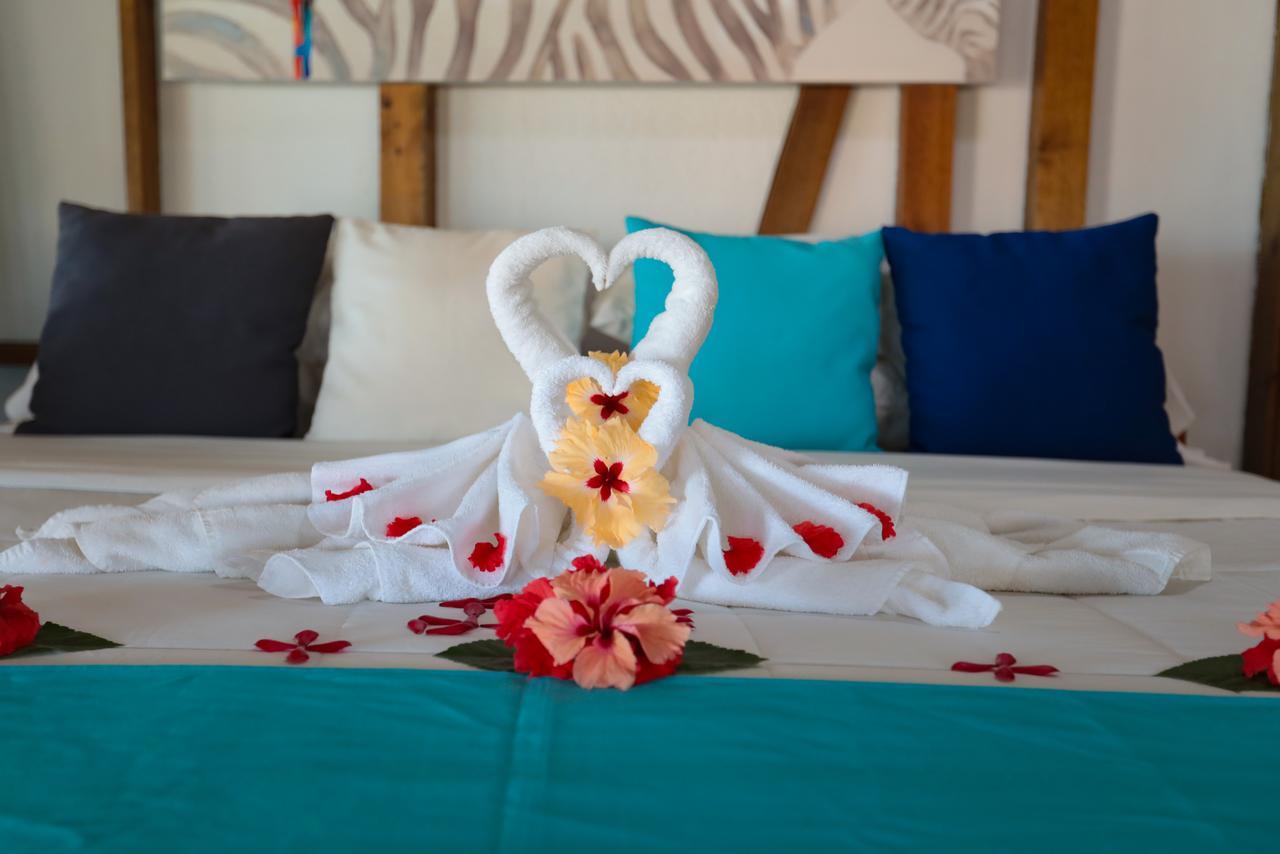 Azul Paradise Бастиментос Екстериор снимка